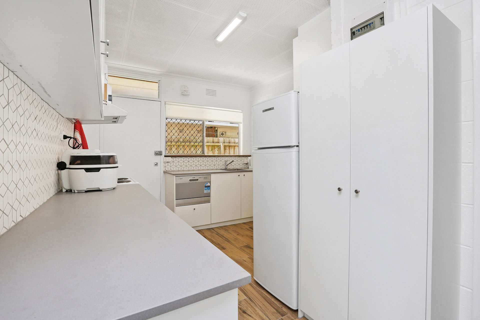 1/105 Gertrude Street, Geelong West image 4