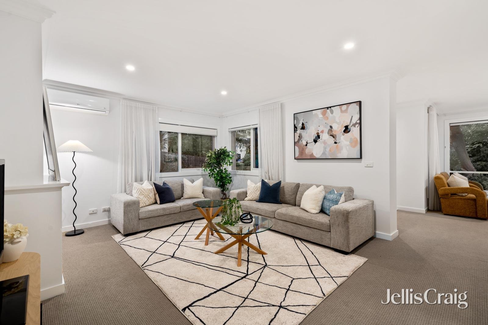 1/105 James Street, Templestowe image 2