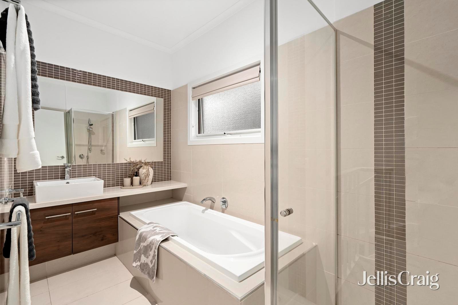1/105 James Street, Templestowe image 8
