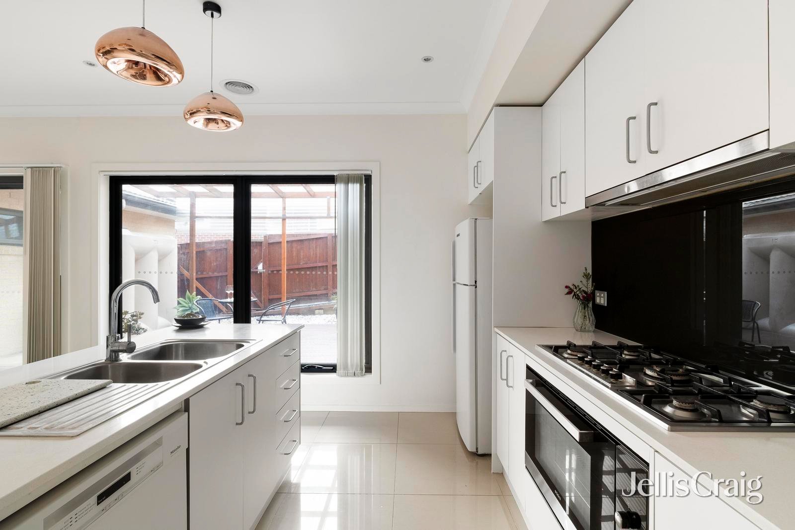 1/105 Power Avenue, Chadstone image 7