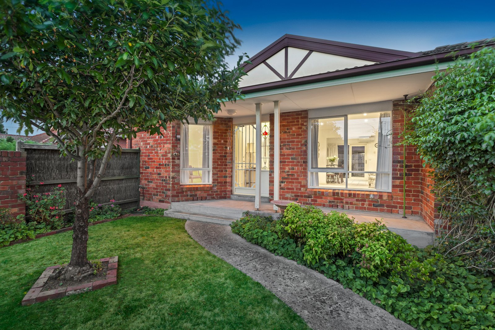 1/1051 Dandenong Road, Malvern East image 1