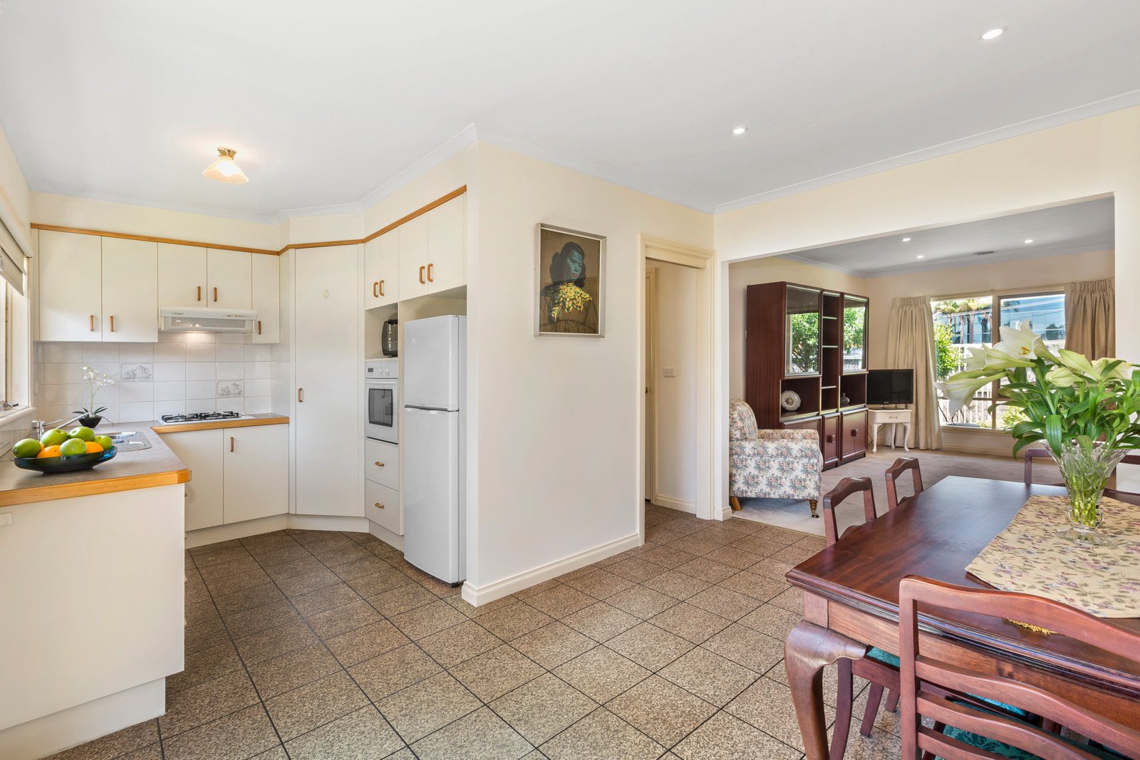 1/1051 Dandenong Road, Malvern East image 3