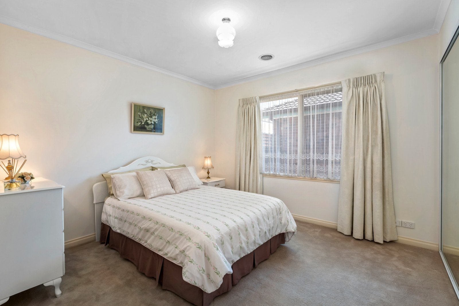 1/1051 Dandenong Road, Malvern East image 4