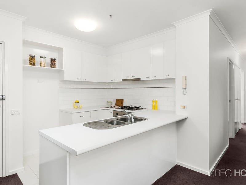 1105/148 Wells Street, South Melbourne image 5