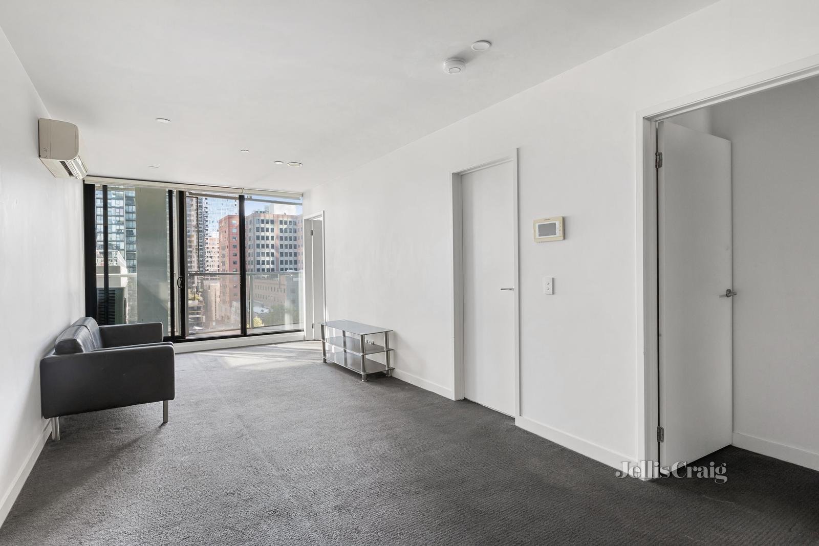 1105/601 Little Collins Street, Melbourne image 3