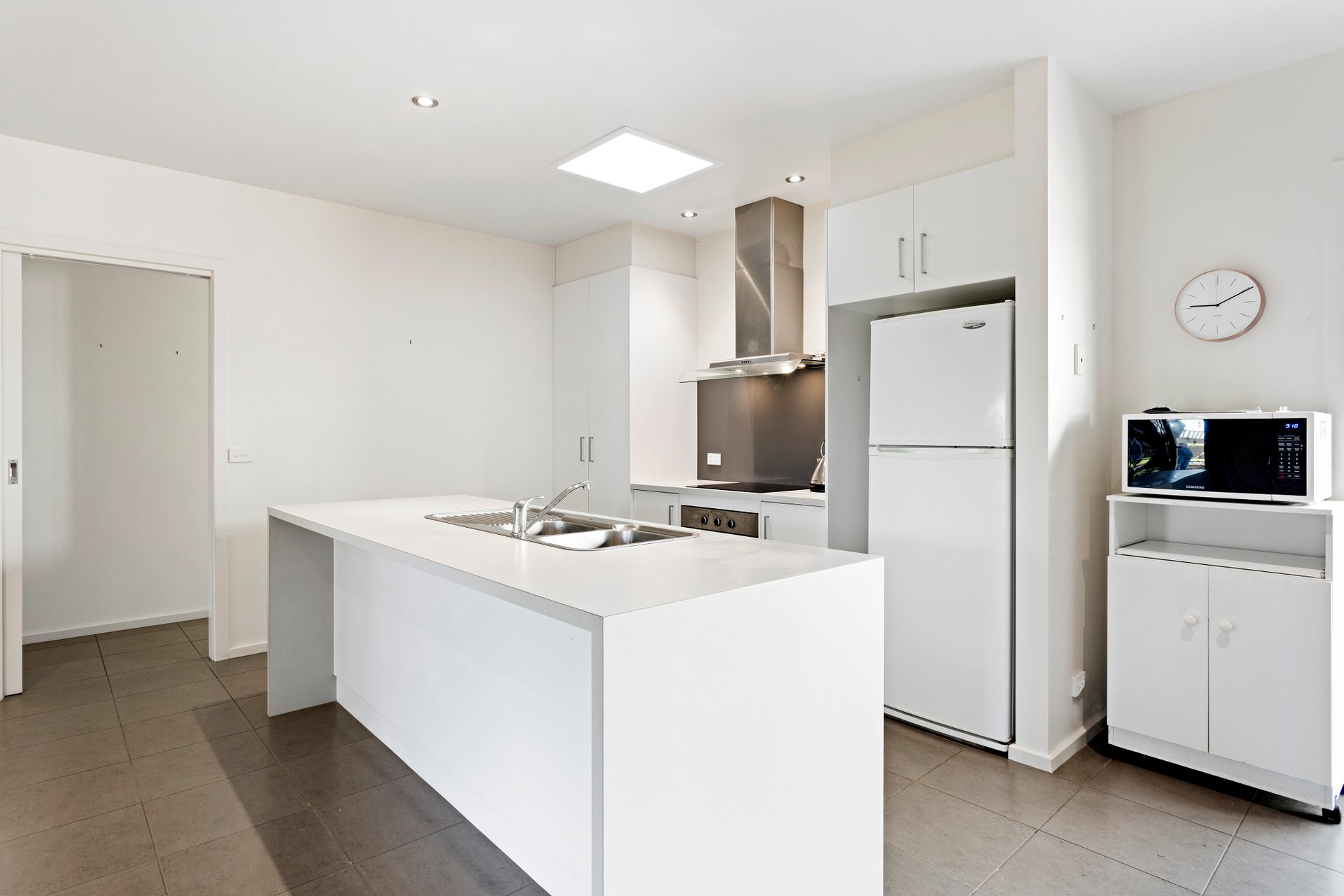 Property Gallery Thumbnail 3