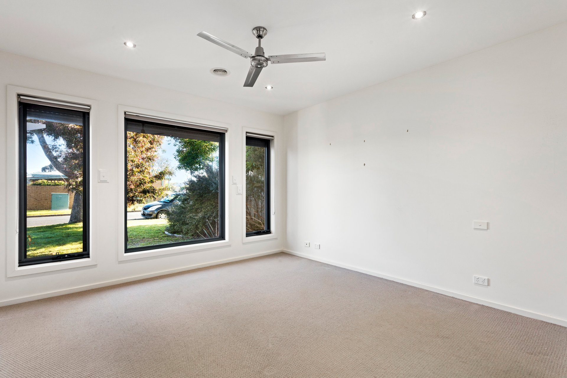 Property Gallery Thumbnail 5