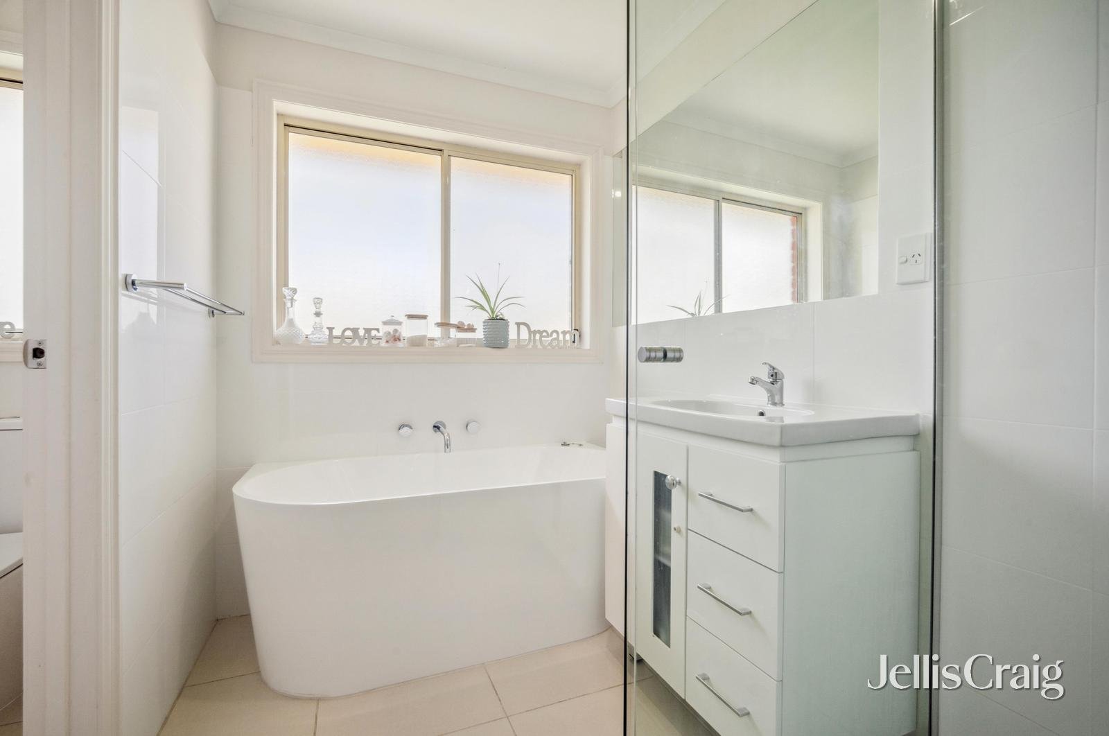 1/106 Whitehorse Road, Mount Clear image 8