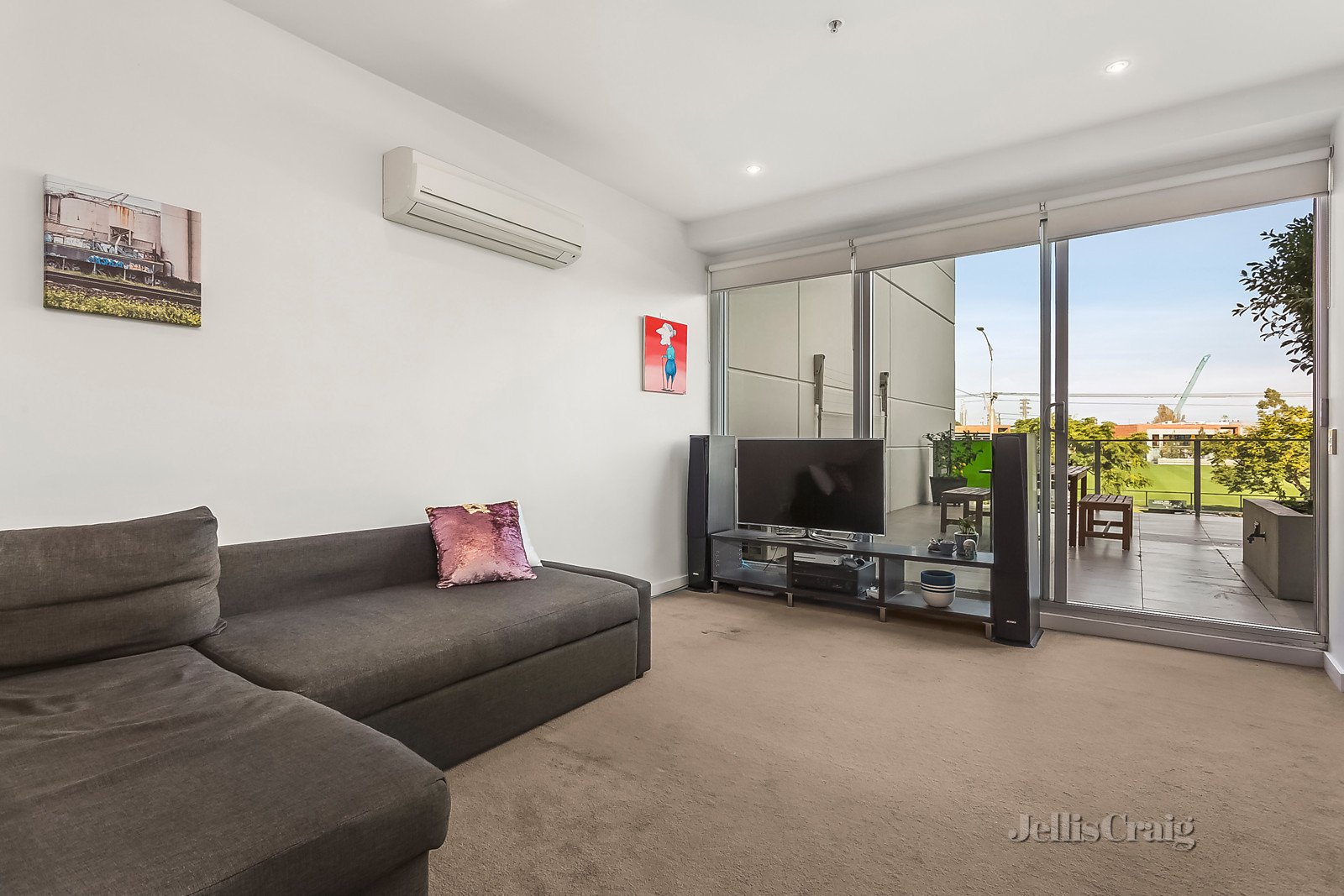 110/64 Macaulay Road, North Melbourne image 3