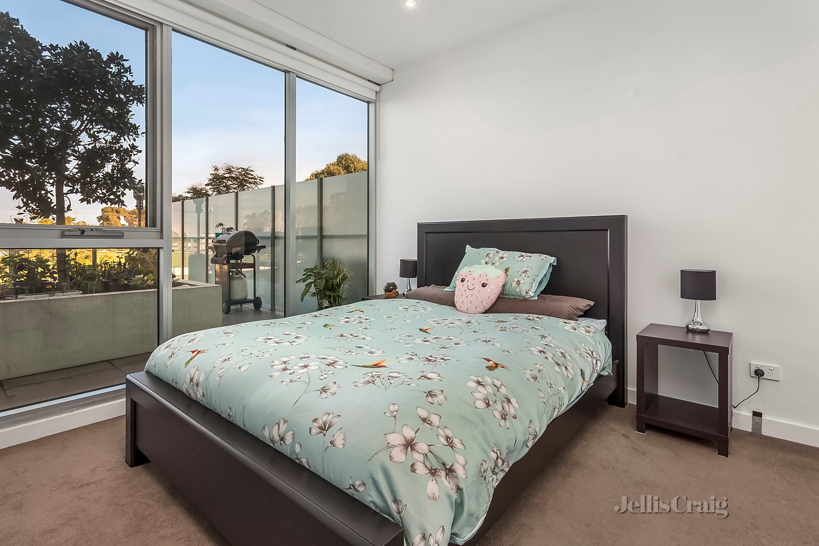 110/64 Macaulay Road, North Melbourne image 5