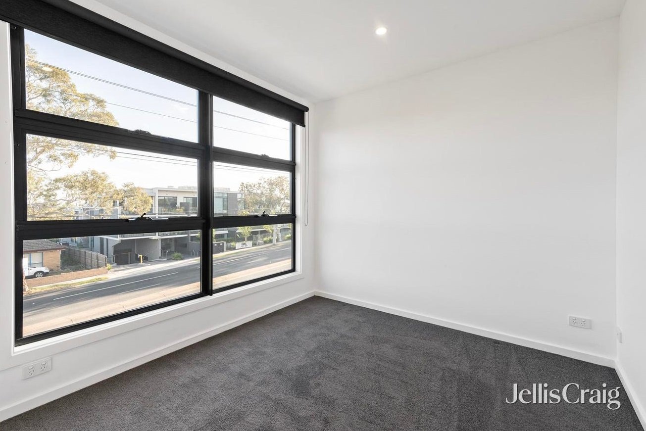 1/1067 Doncaster Road, Doncaster&nbsp;East image 8