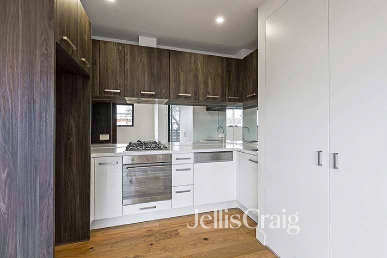 110/88 Hudsons Road, Spotswood image 3