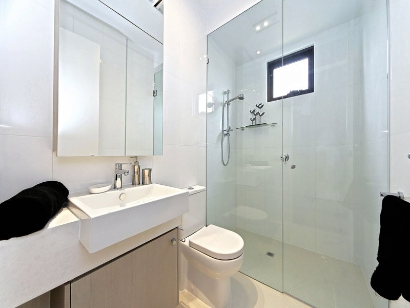 1/109 Asling Street, Brighton image 6