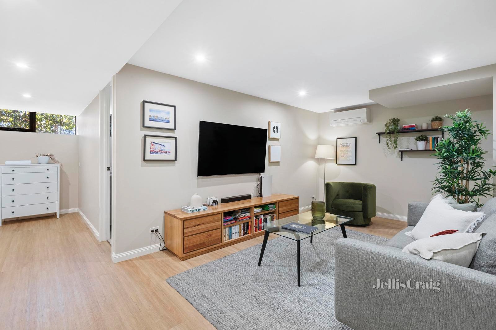 1/109 Asling Street, Brighton image 11