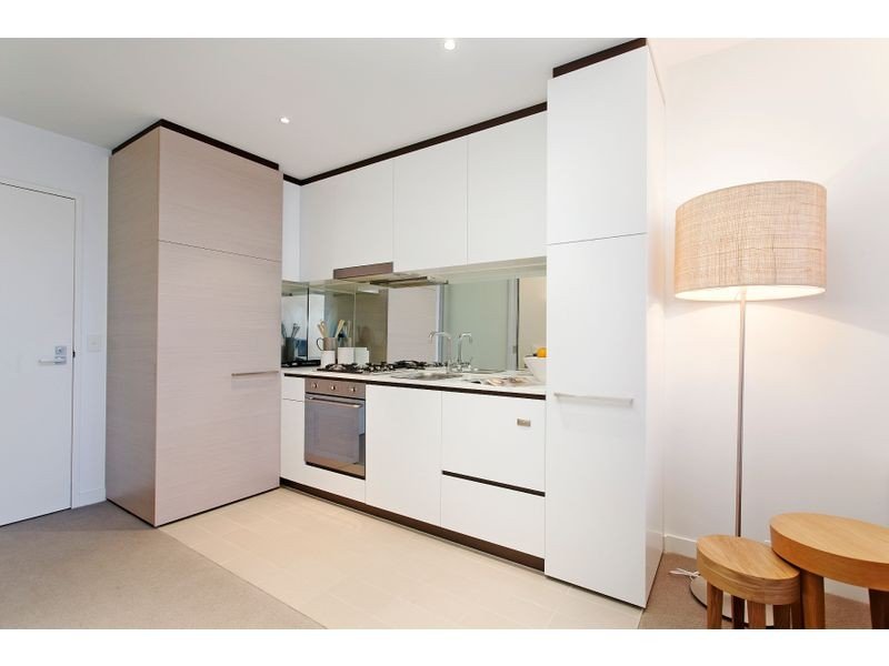 1109 / 470 St Kilda Road MELBOURNE