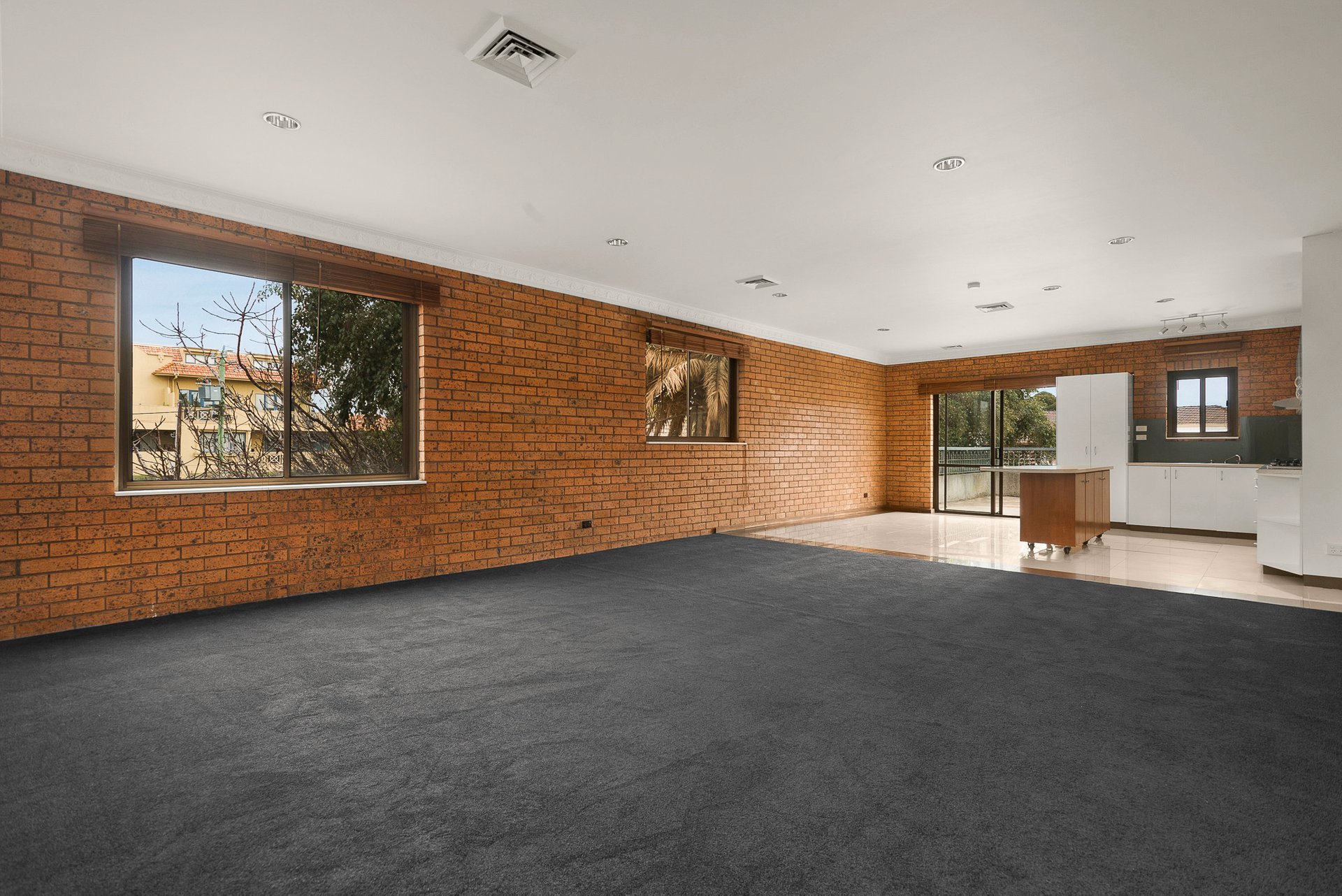 Property Gallery - Main Image