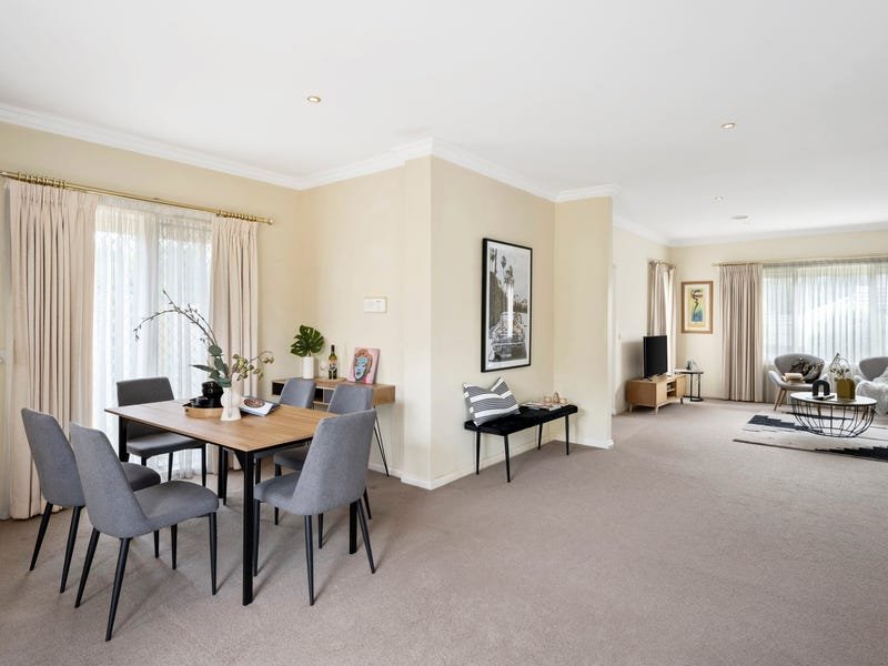 Property Gallery Thumbnail 3