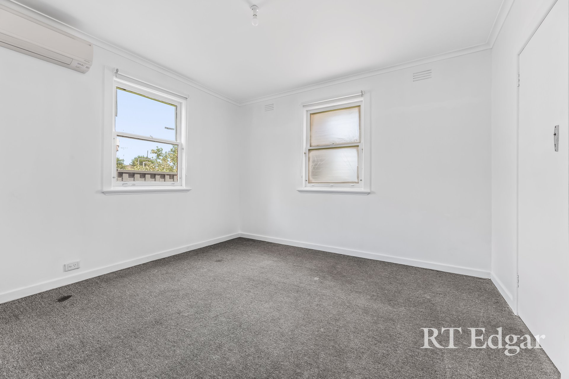 Property Gallery Thumbnail 4