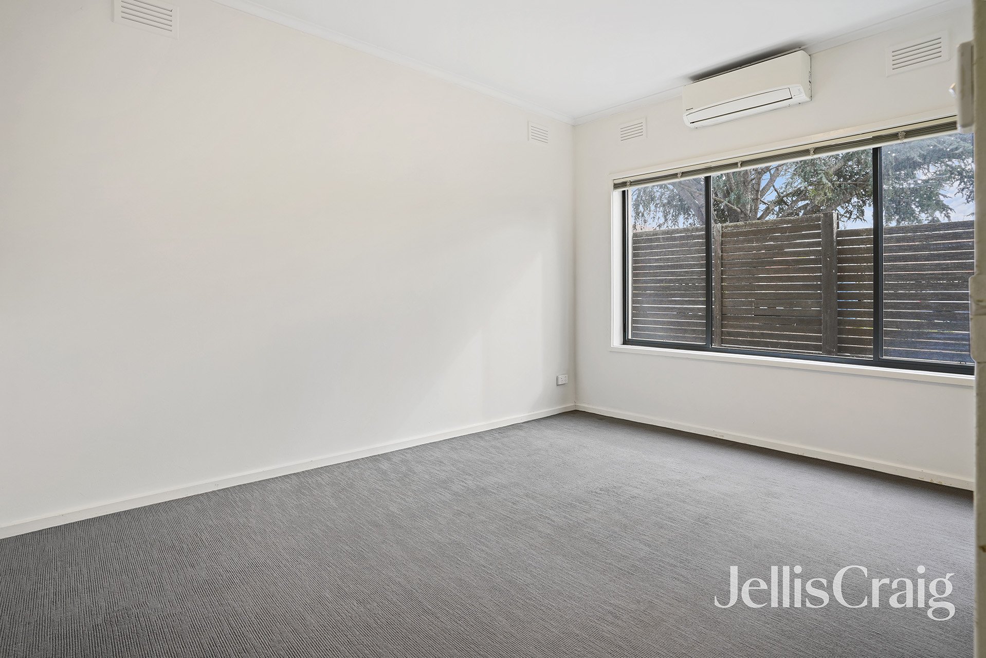 1/10a Eddys Grove, Bentleigh image 4