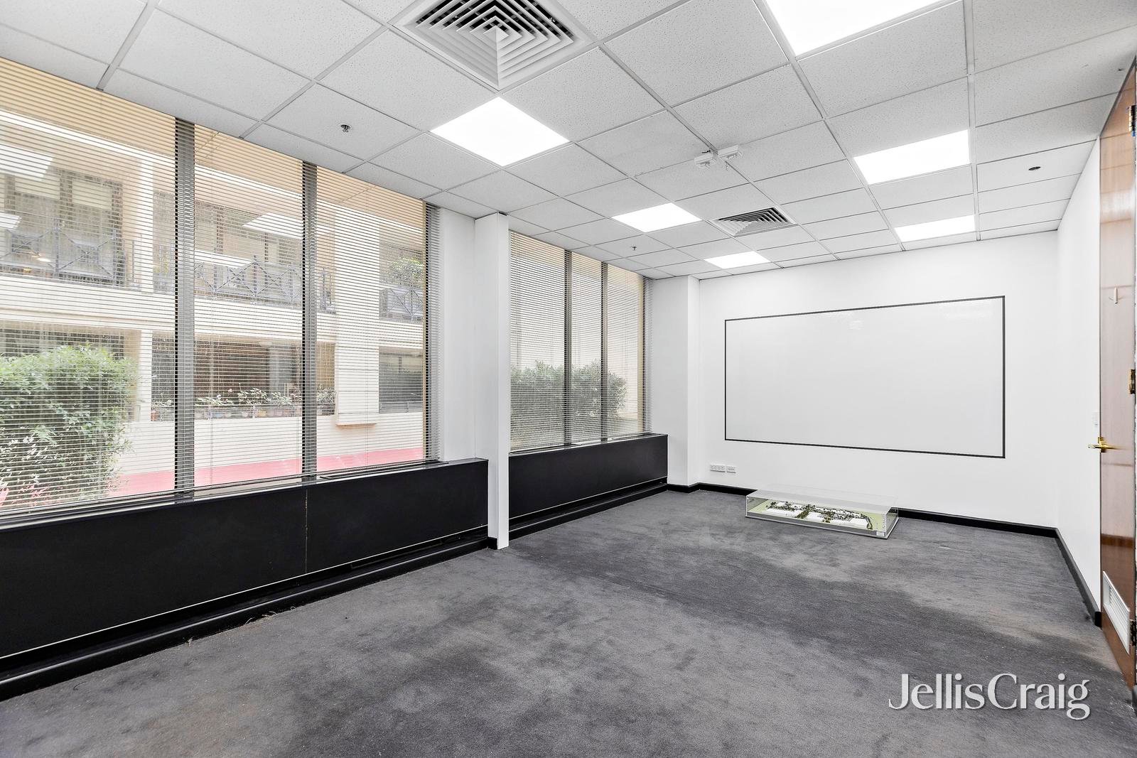 110D/370 St Kilda Road, Melbourne image 7