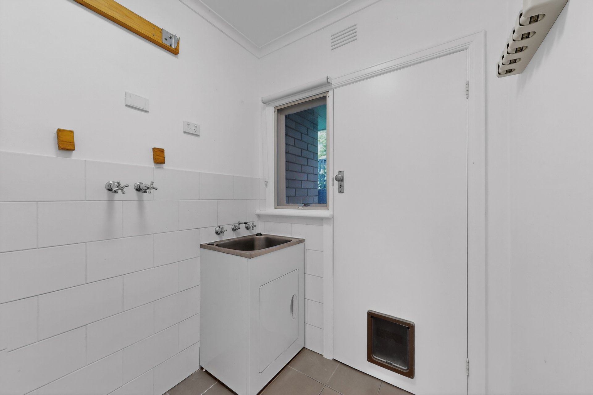 1/11 Allenby Road, Canterbury image 9