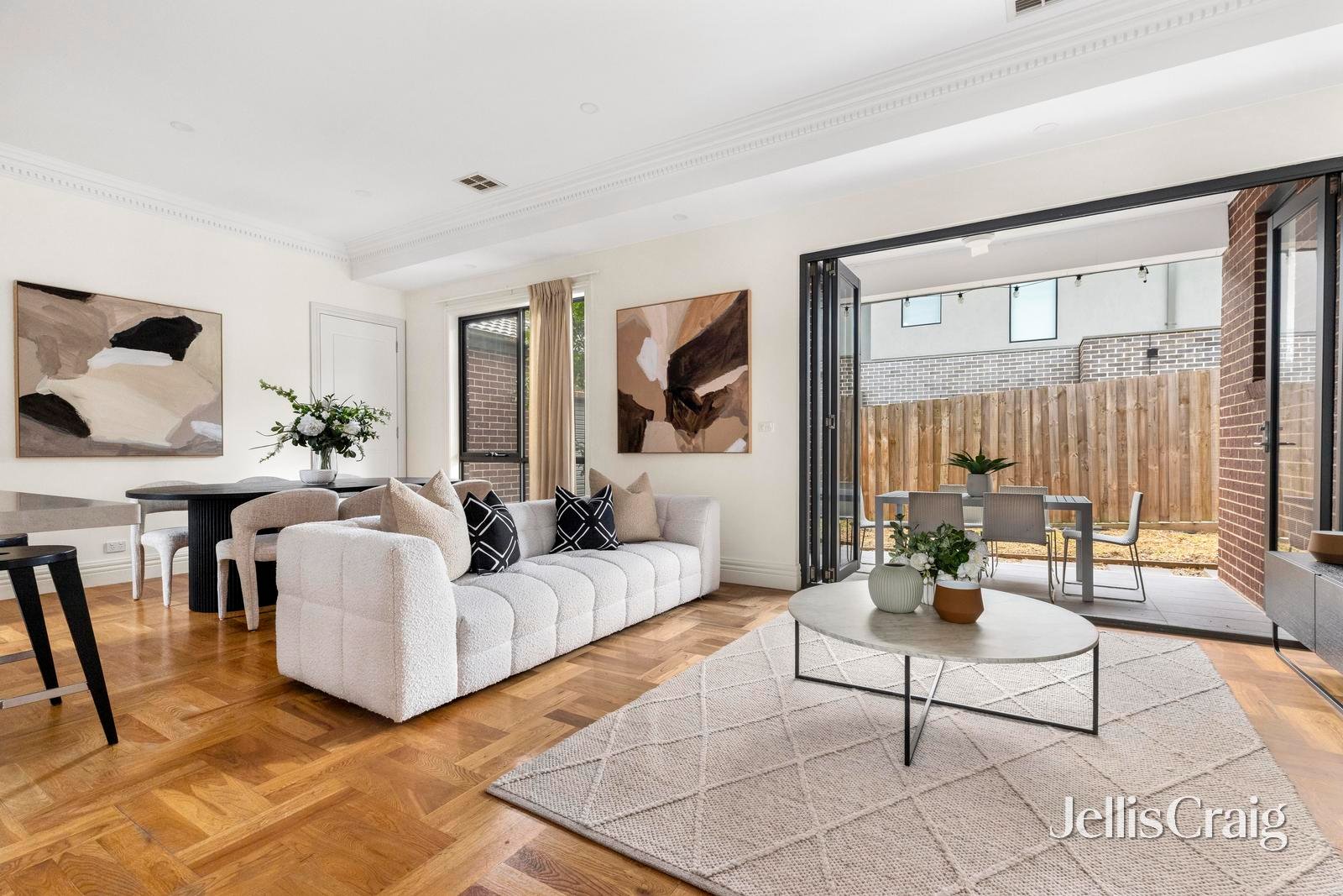 1/11 Anthony Drive, Mount&nbsp;Waverley image 2