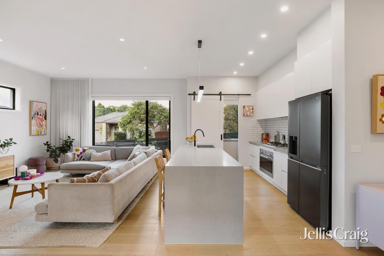 111 Atkinson Street, Templestowe image 2