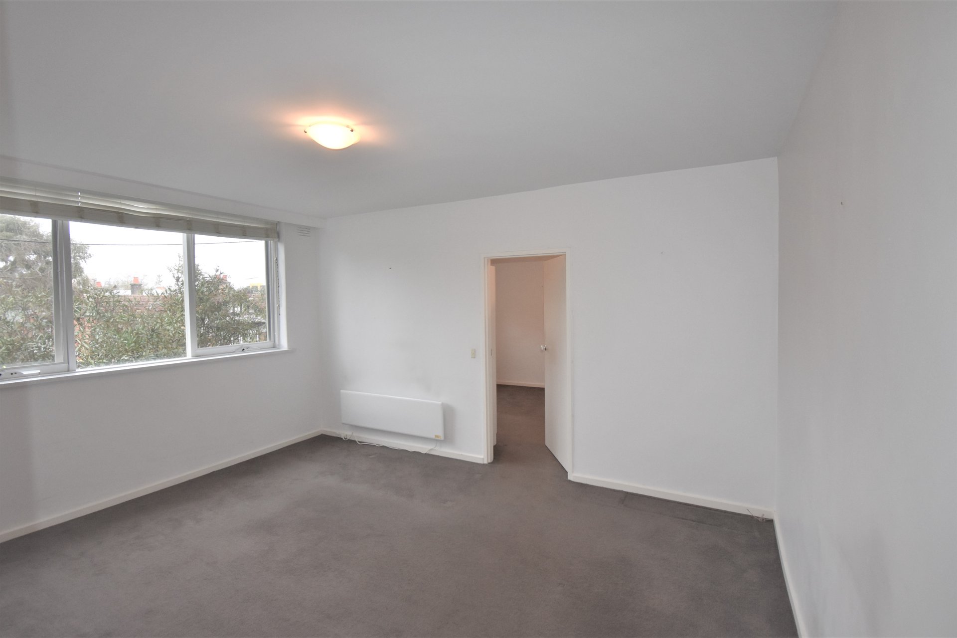 11/1 Bishop Street, Box&nbsp;Hill image 2