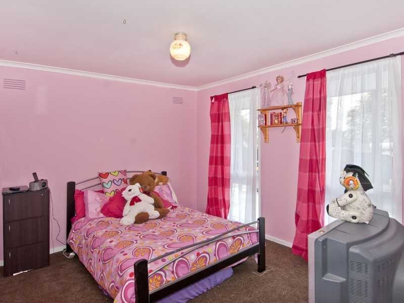 111 Burdoo Drive, Grovedale image 5