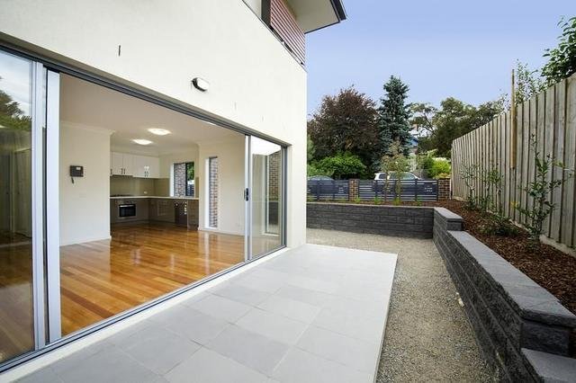 1/11 Church Street, Mitcham image 5