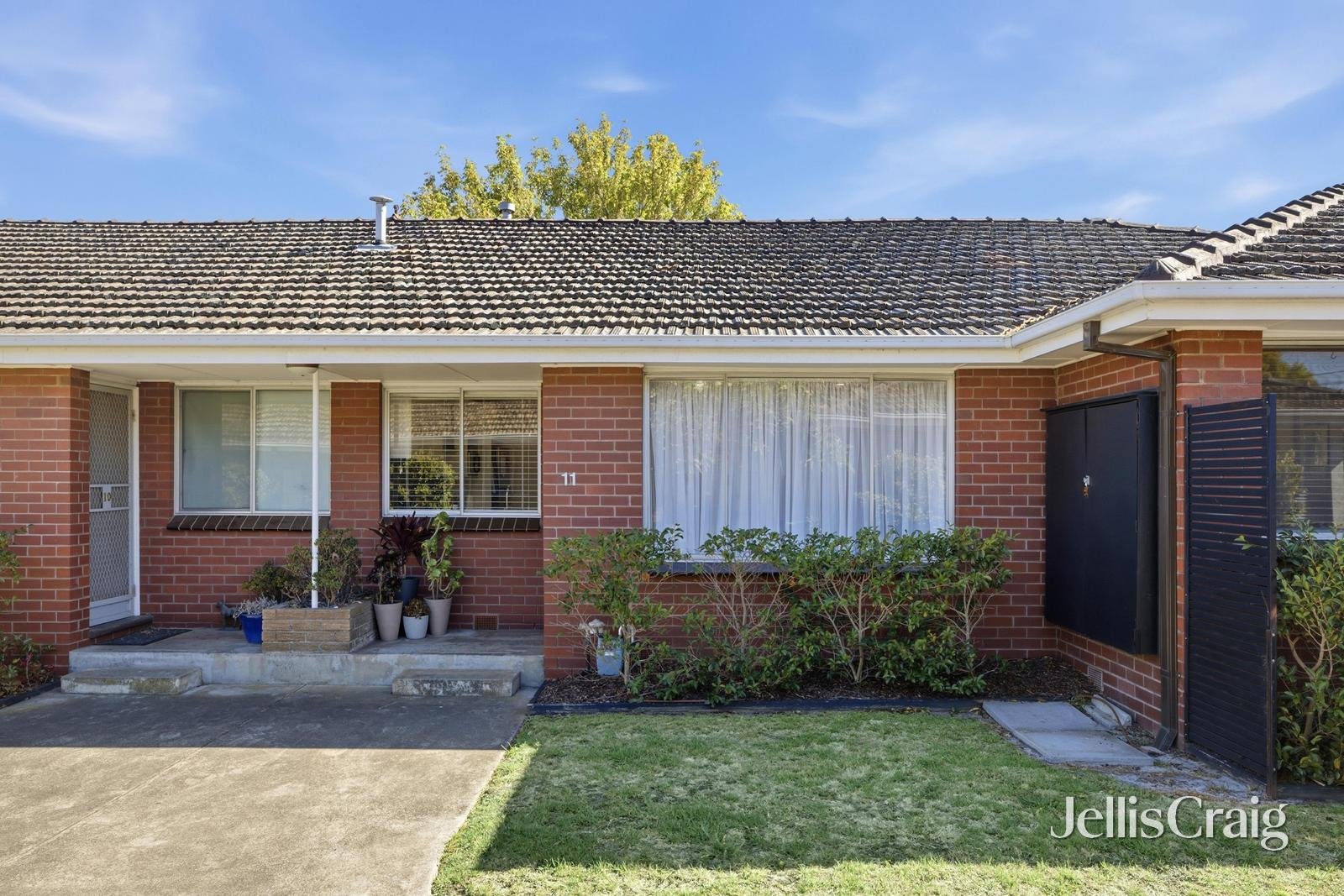 11/1 Coles Court, Beaumaris image 2