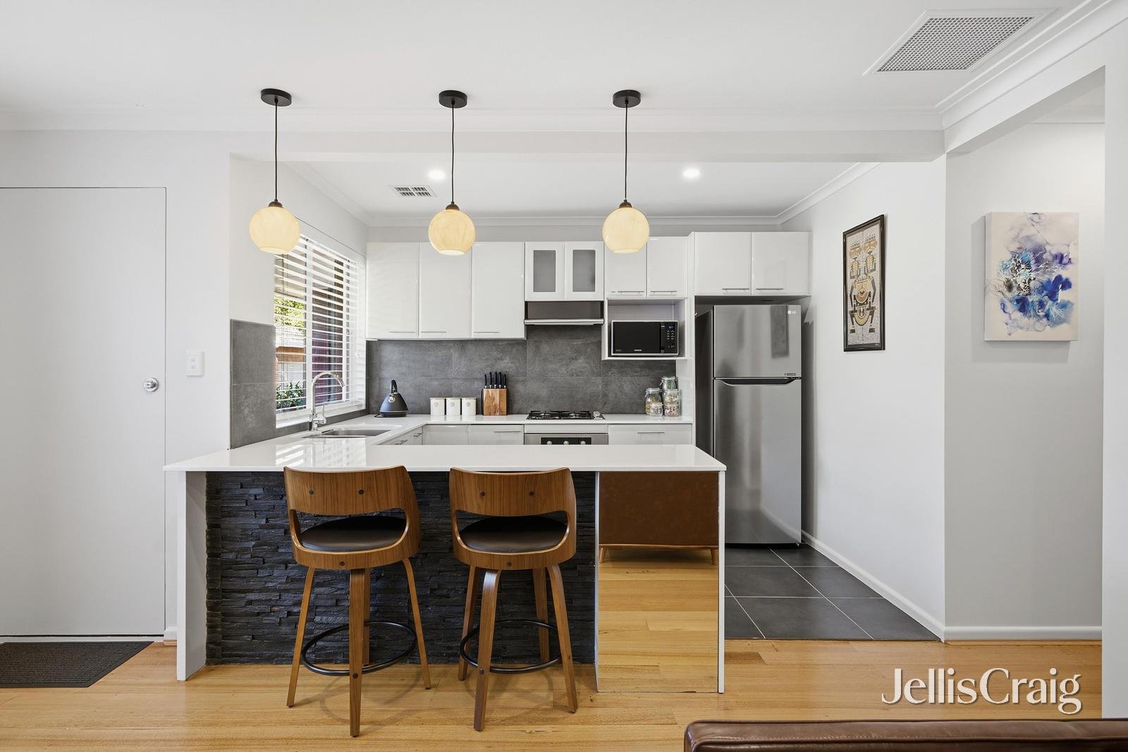 11/1 Coles Court, Beaumaris image 6