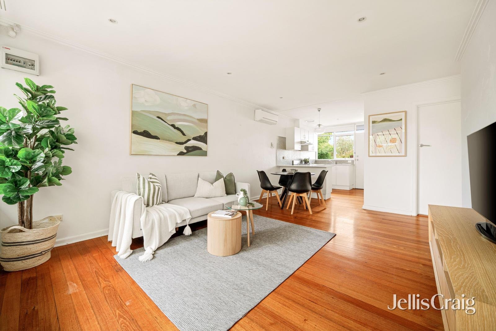 1/11 Collocott Street, Mordialloc image 1