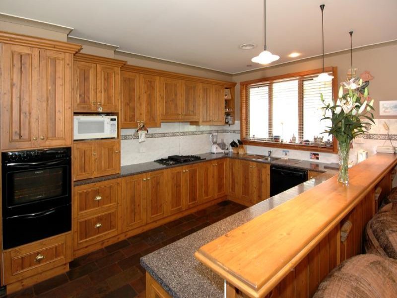 111 Coppards Road, Moolap image 2