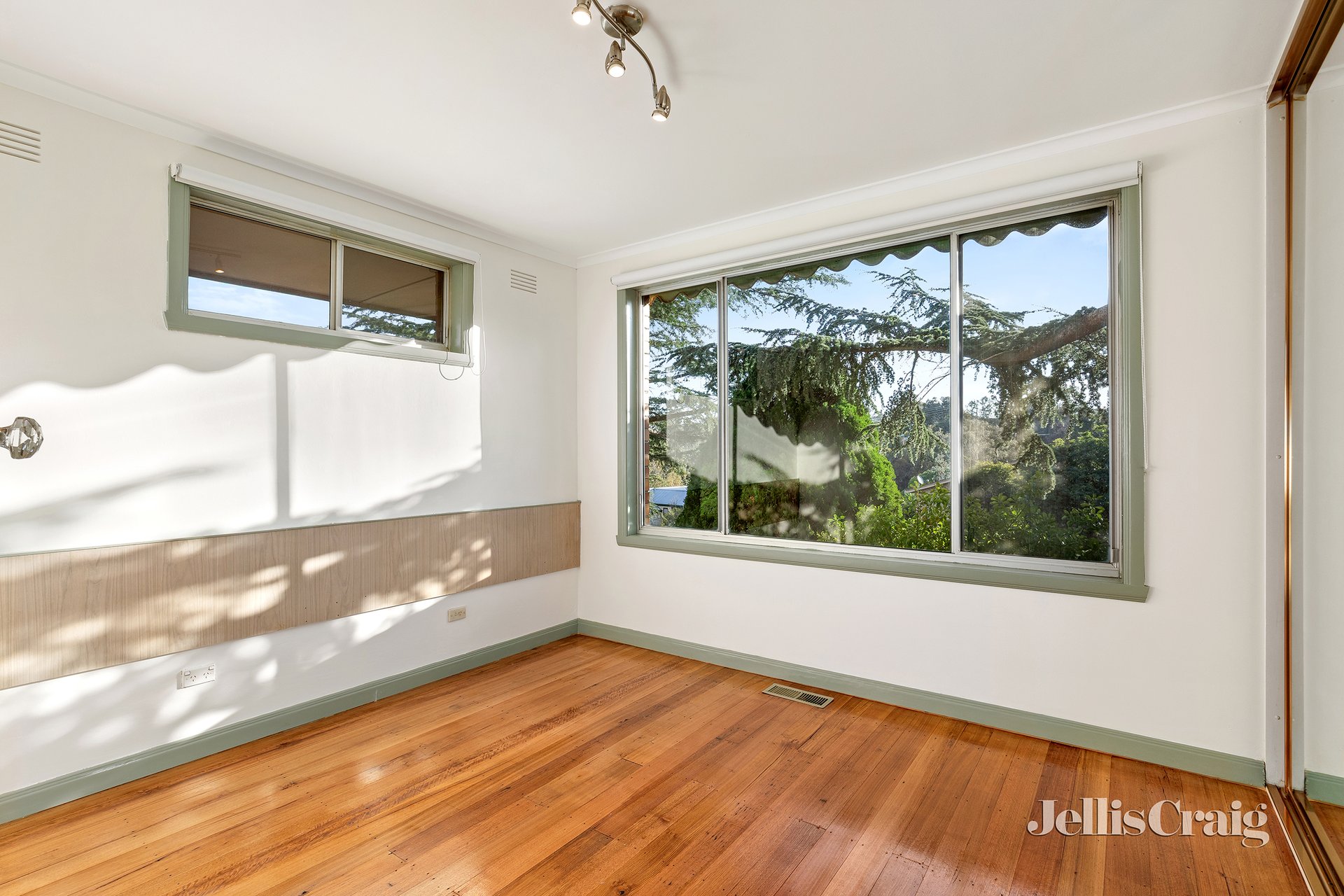 111 Cowin Street, Diamond Creek image 11