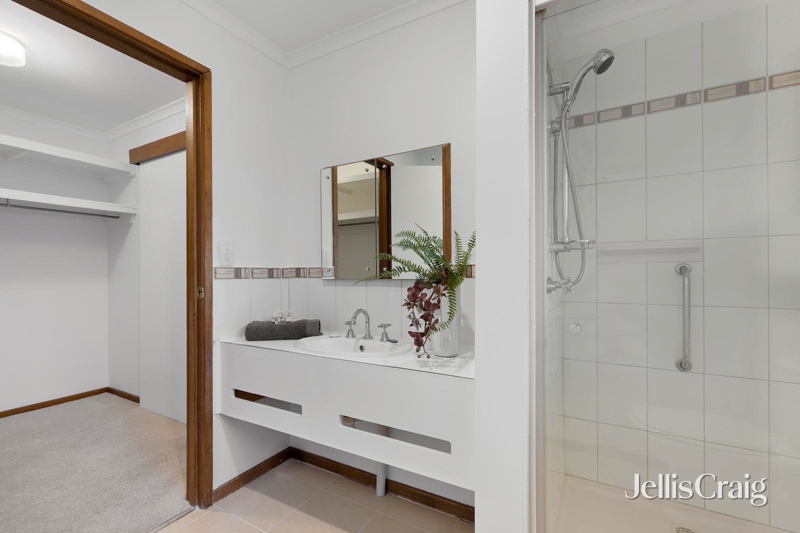 1/11 Davy Lane, Forest&nbsp;Hill image 8