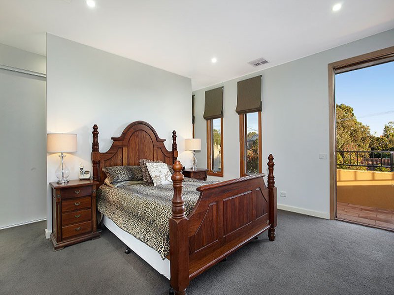 1/11 Derwent Street, Box Hill North image 7