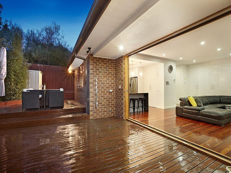 1/11 Derwent Street, Box Hill North image 9