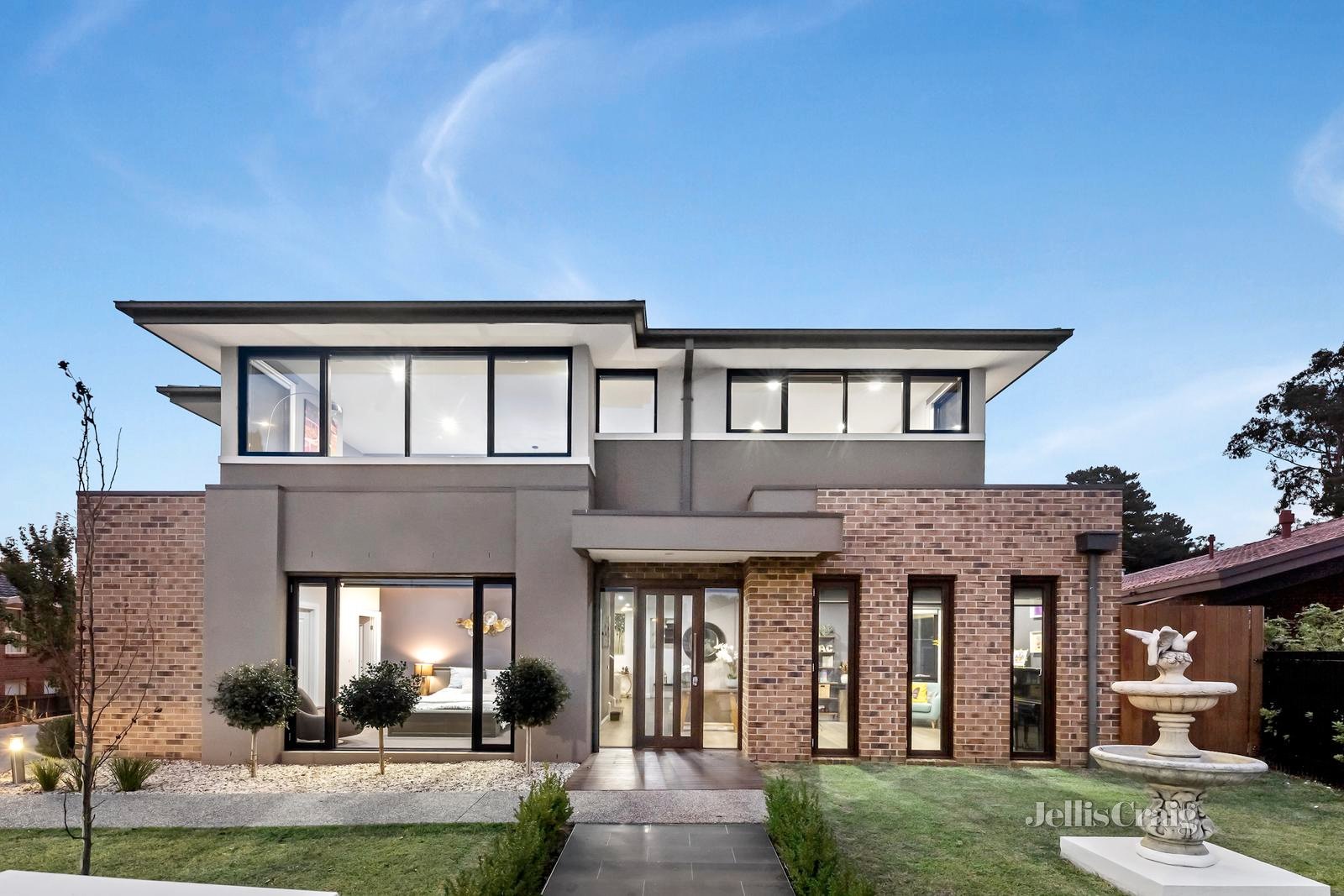 1/11 Gardenview Court, Templestowe image 2
