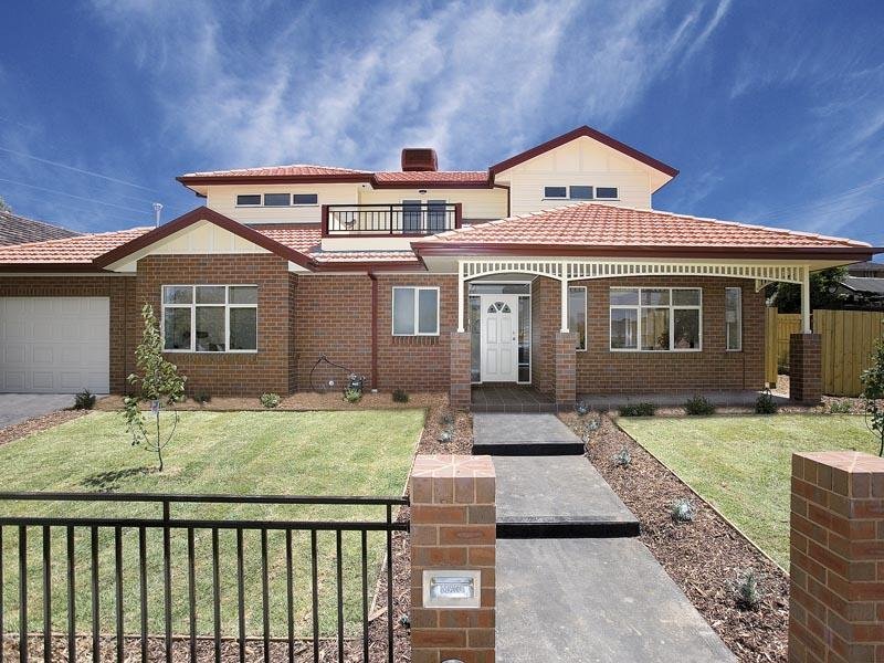 1/11 Street, ESSENDON VIC 3040