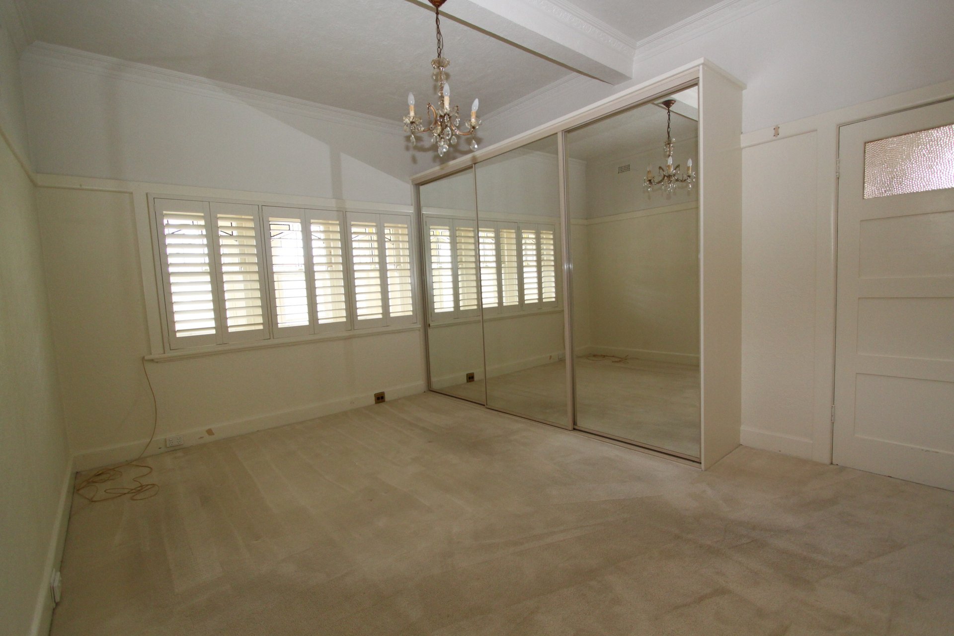 Property Gallery Thumbnail 8