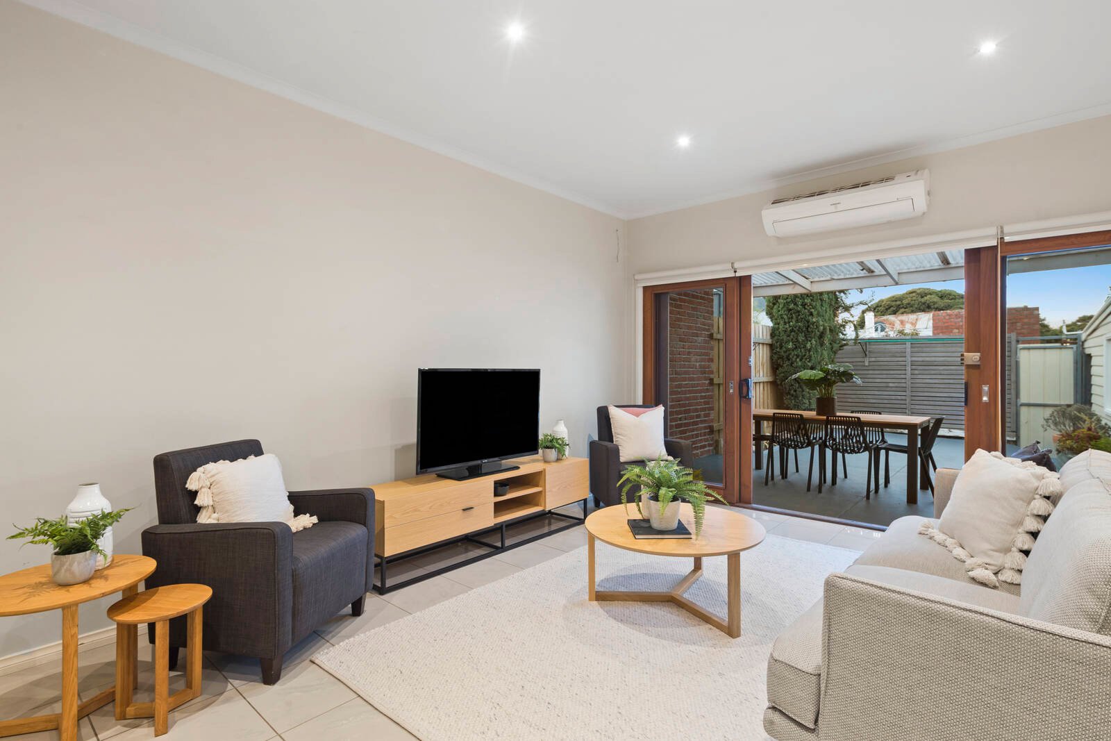 Property Gallery Thumbnail 9