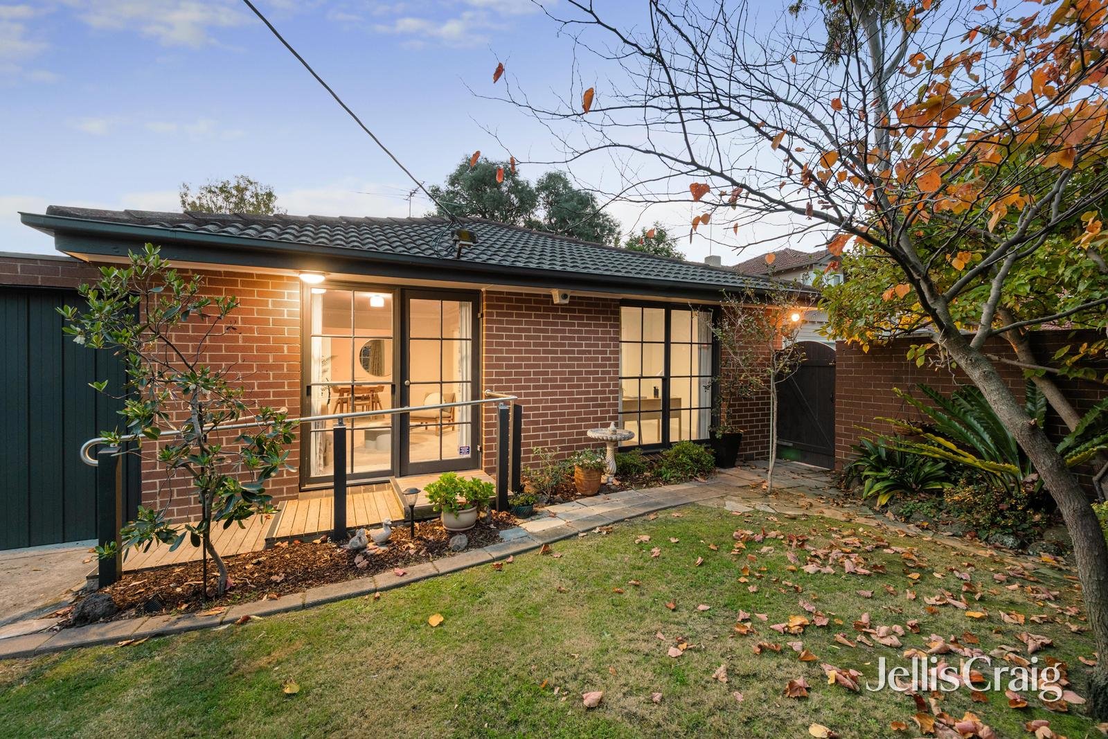 1/11 Glyndon Road, Camberwell image 1