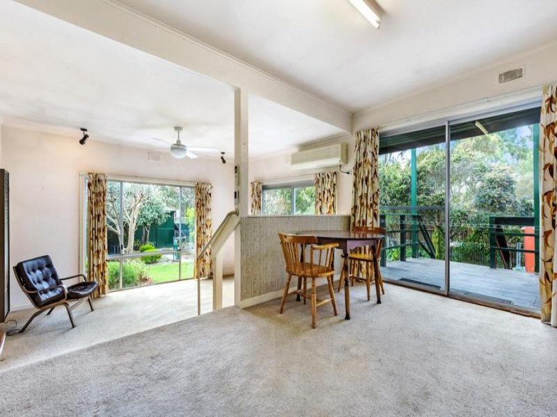 111 Harp Road, Kew East image 5