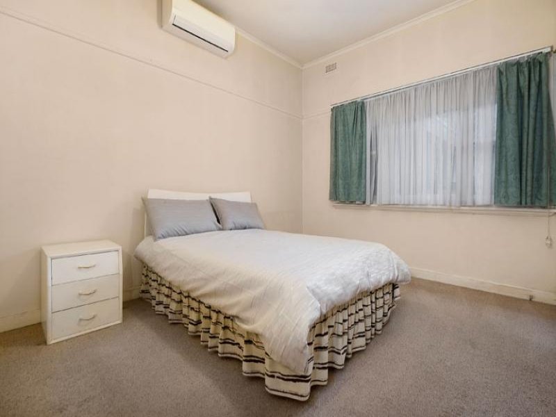 111 Harp Road, Kew East image 6