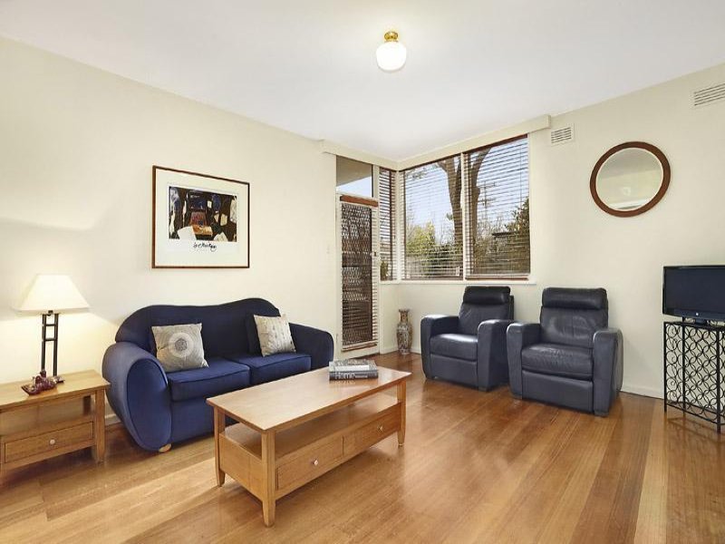 1/11 Harts Parade, Hawthorn East image 2