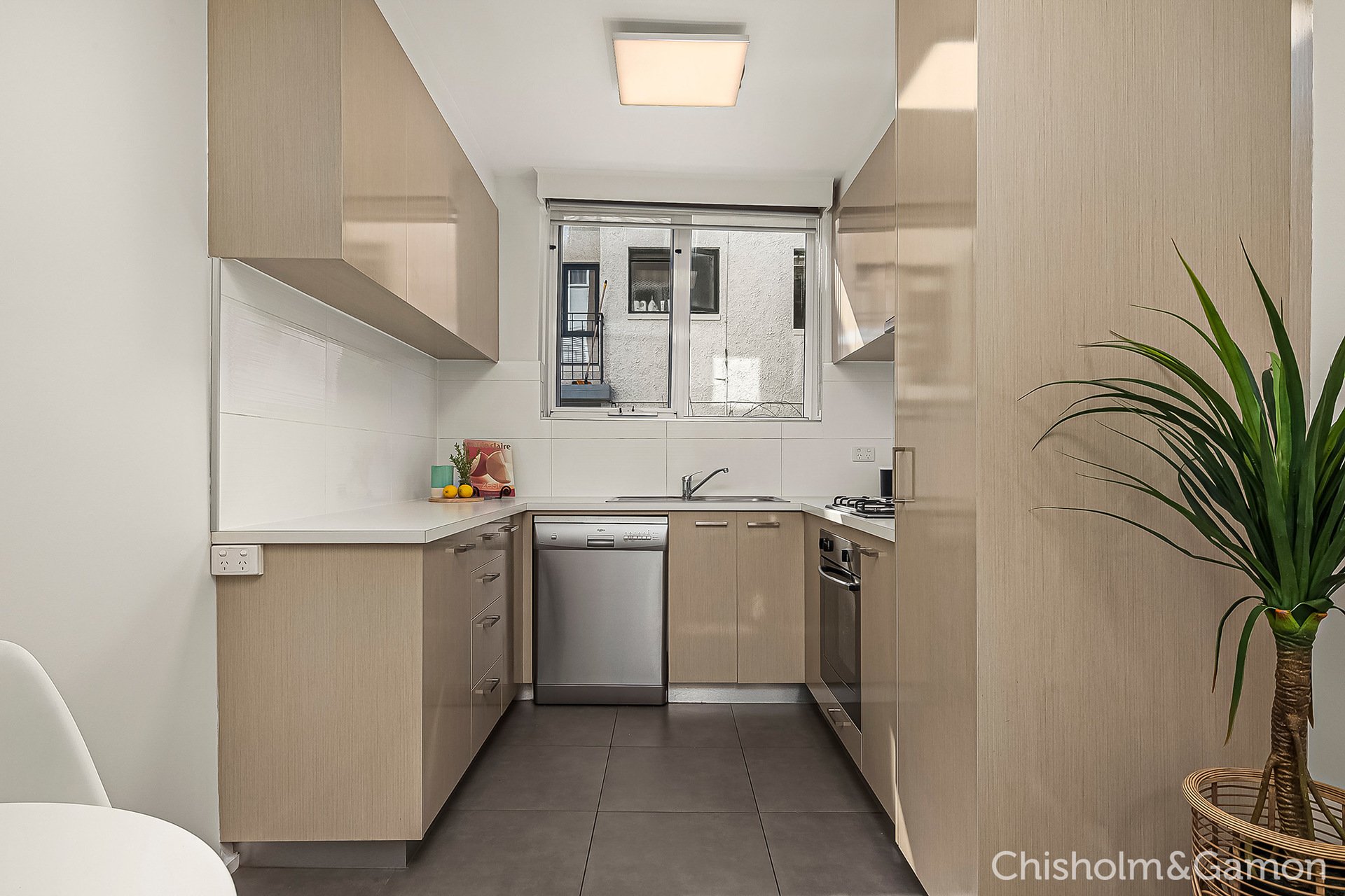 1/11 Herbert Street, St Kilda image 6