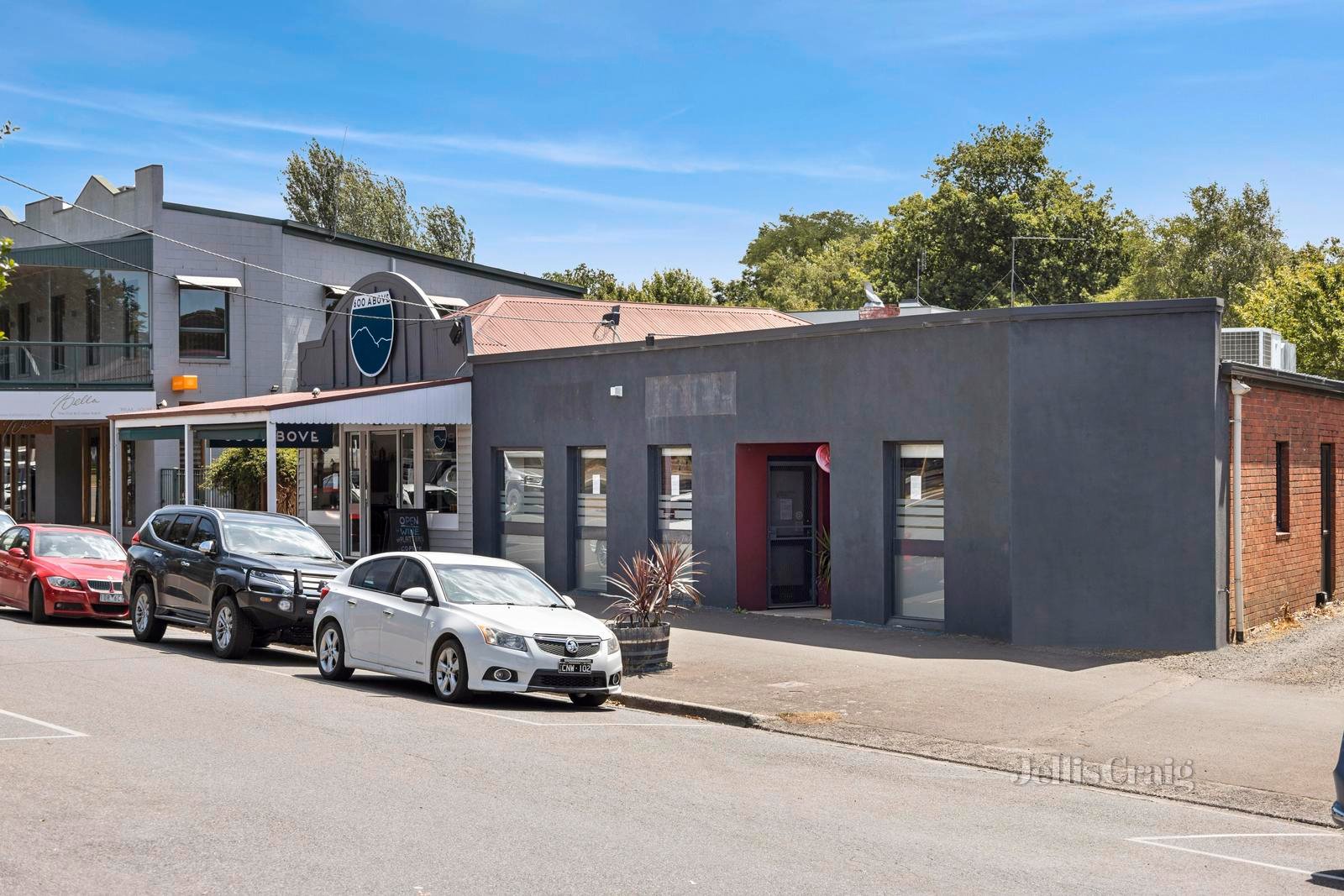 111 High Street, Woodend image 1