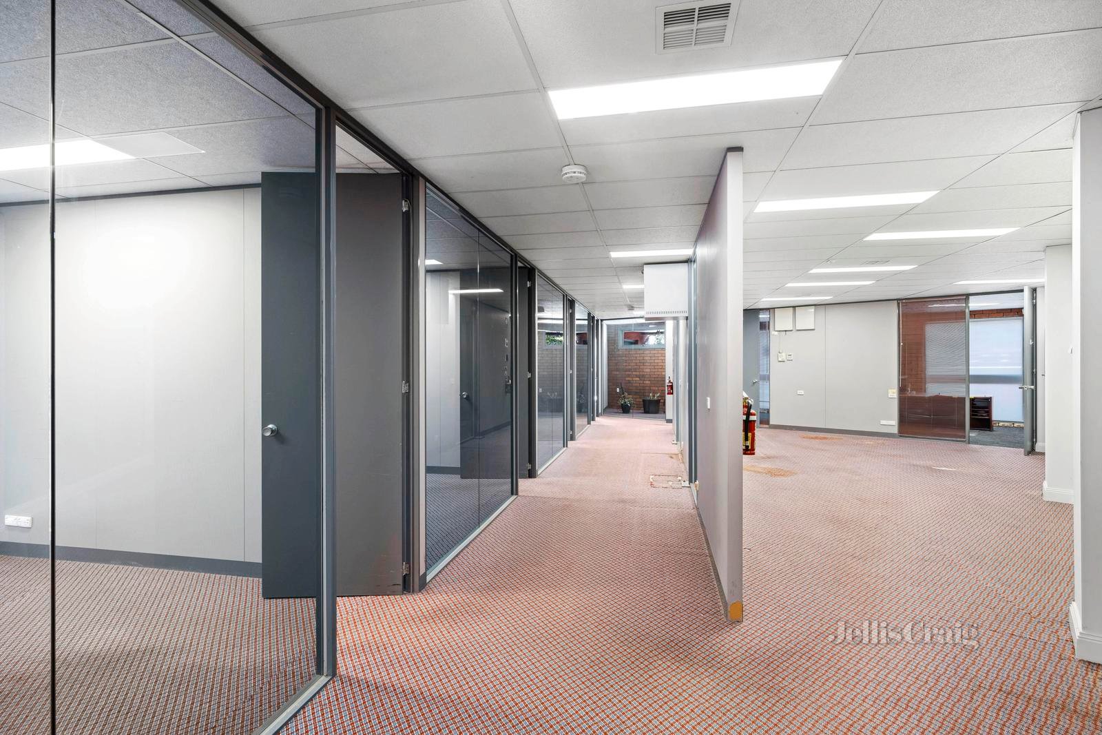111 High Street, Woodend image 5