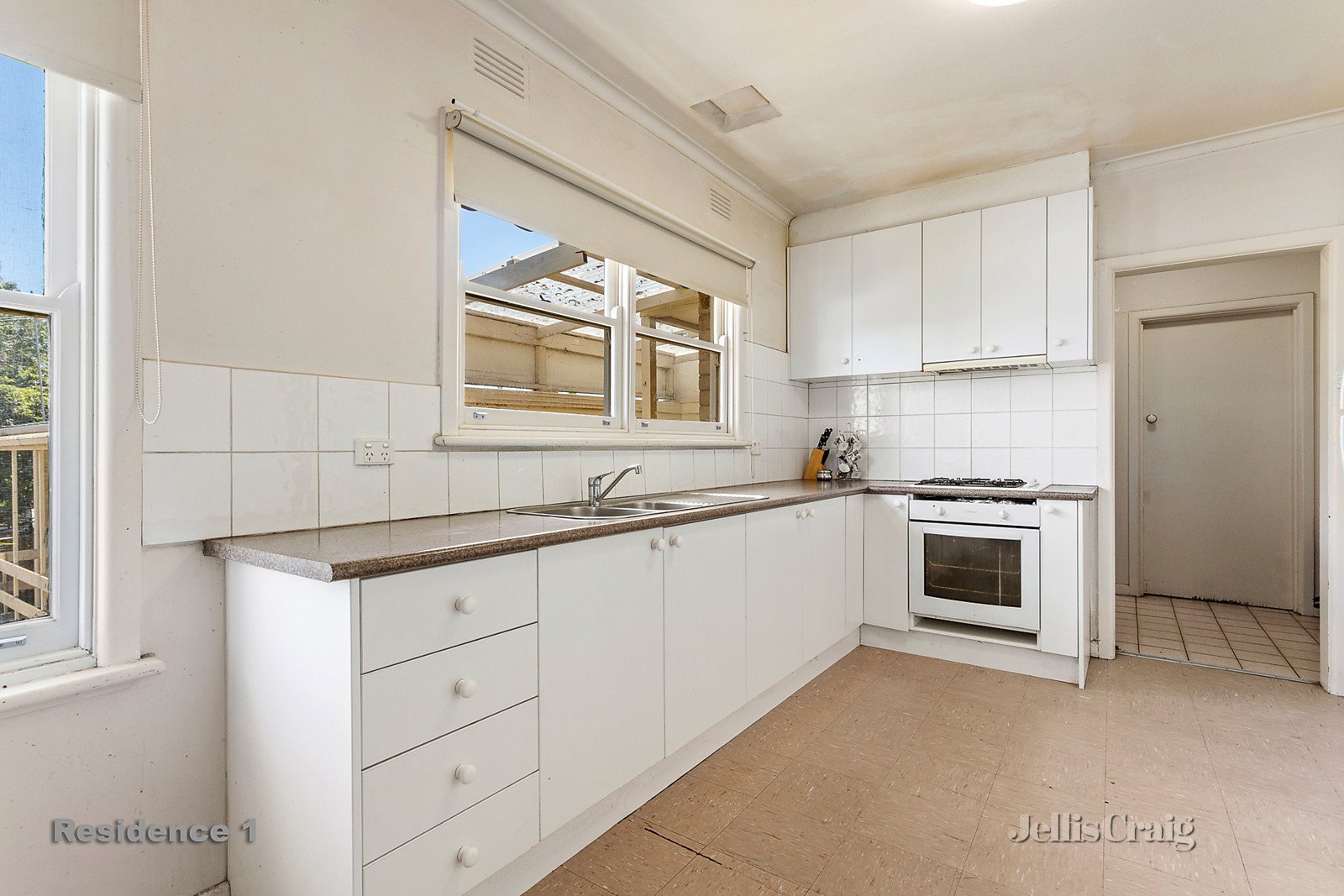 111 Hodgson Street, Rosanna image 5